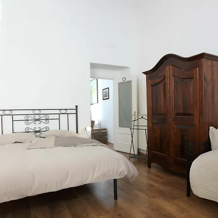 Hotel Napolipietrasanta Naples