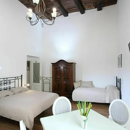 Napolipietrasanta Hotel
