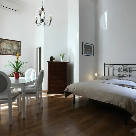 Napolipietrasanta Hotel