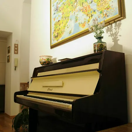 Napolipietrasanta Hotel Naples